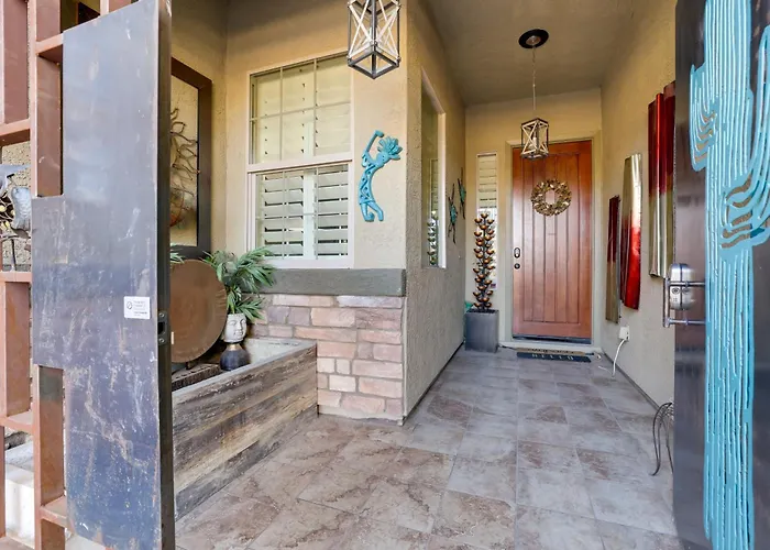 Holiday home Putting & Hot Tub: Retreat! Goodyear