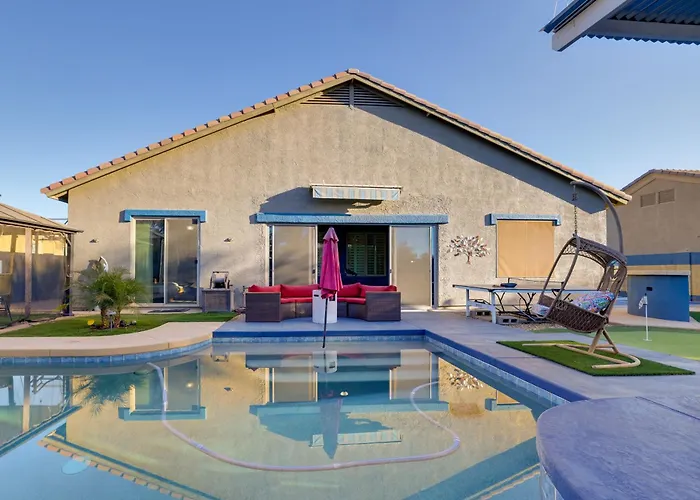 Holiday home Putting & Hot Tub: Retreat! *